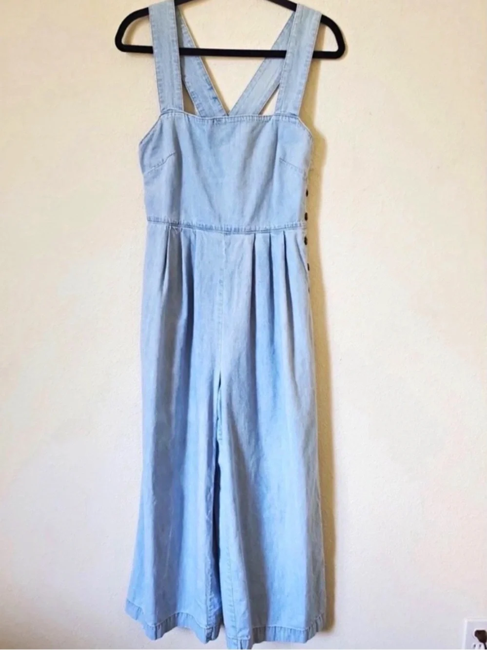 Free People Fara Jumpsuit in a light denim chambray wash size 2